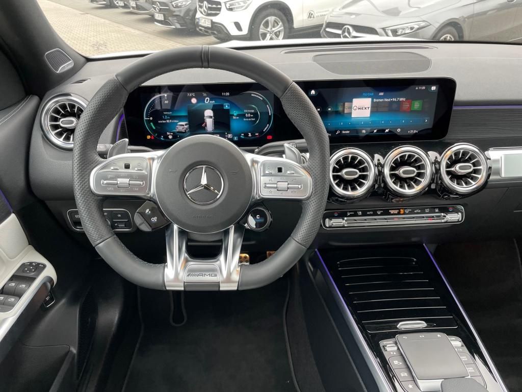 MERCEDES-BENZ GLB 35 AMG 4matic | nový model | sportovní SUV | benzin 306 koní | skvělá výbava | AMG paket | nákup online | super cena | autoibuy.com